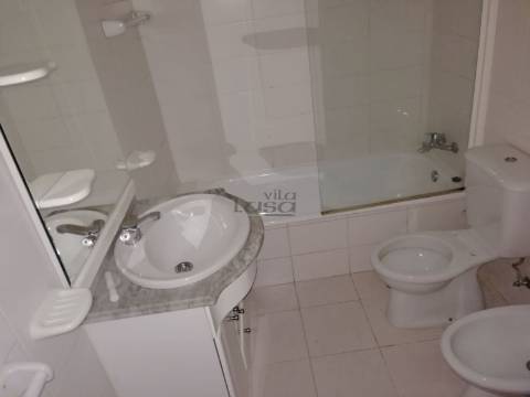 T2 com Lug. de Garagem e Arrumos em Alfena