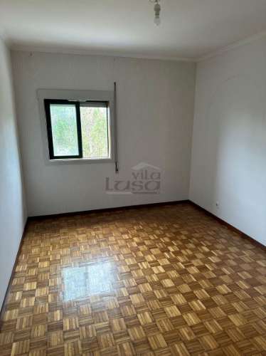 T2 com Lug. de Garagem e Arrumos em Alfena