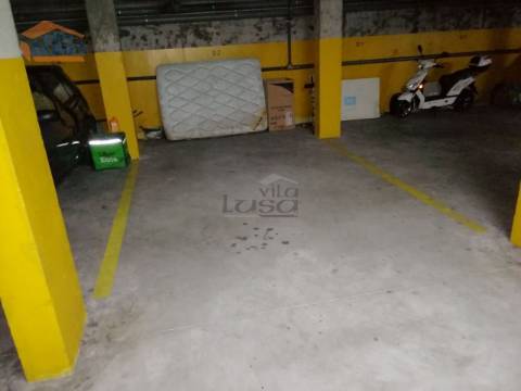 T2 com Lug. de Garagem e Arrumos em Alfena