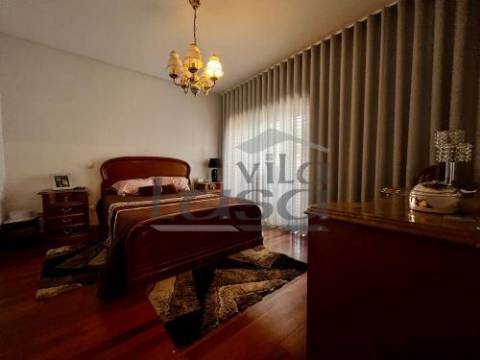 Moradia Isolada T5 em Sobrado ( Valongo)