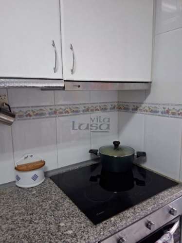 A INVESTIDORES - T3 (arrendado), com 2 lug. de garagem + arrumo, em Rio Tinto 