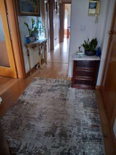 A INVESTIDORES - T3 (arrendado), com 2 lug. de garagem + arrumo, em Rio Tinto 