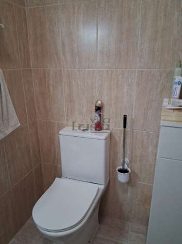 A INVESTIDORES - T3 (arrendado), com 2 lug. de garagem + arrumo, em Rio Tinto 