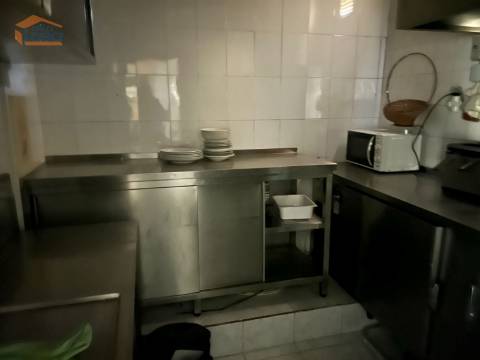 Loja montada para Hotelaria snack-bar centro de Gondomar