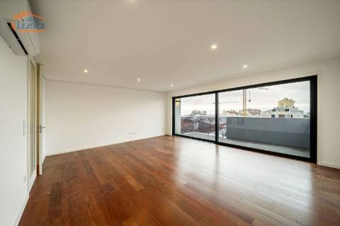 T3 Centro em Santo Ovídio, Vila Nova de Gaia.