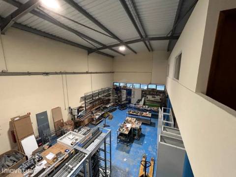 Armazém para Venda