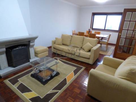 T3 Pedrouços Mobilado cozinha equipada garagem para 2 carros e arrumo