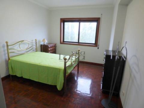 T3 Pedrouços Mobilado cozinha equipada garagem para 2 carros e arrumo