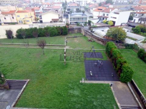 T3 Pedrouços Mobilado cozinha equipada garagem para 2 carros e arrumo