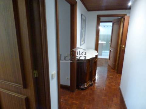 T3 Pedrouços cozinha equipada garagem para 2 carros e arrumo