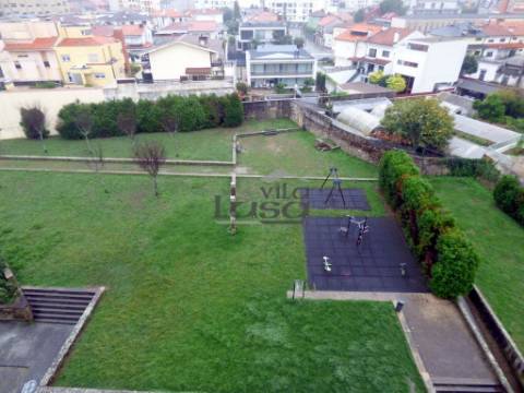 T3 Pedrouços cozinha equipada garagem para 2 carros e arrumo