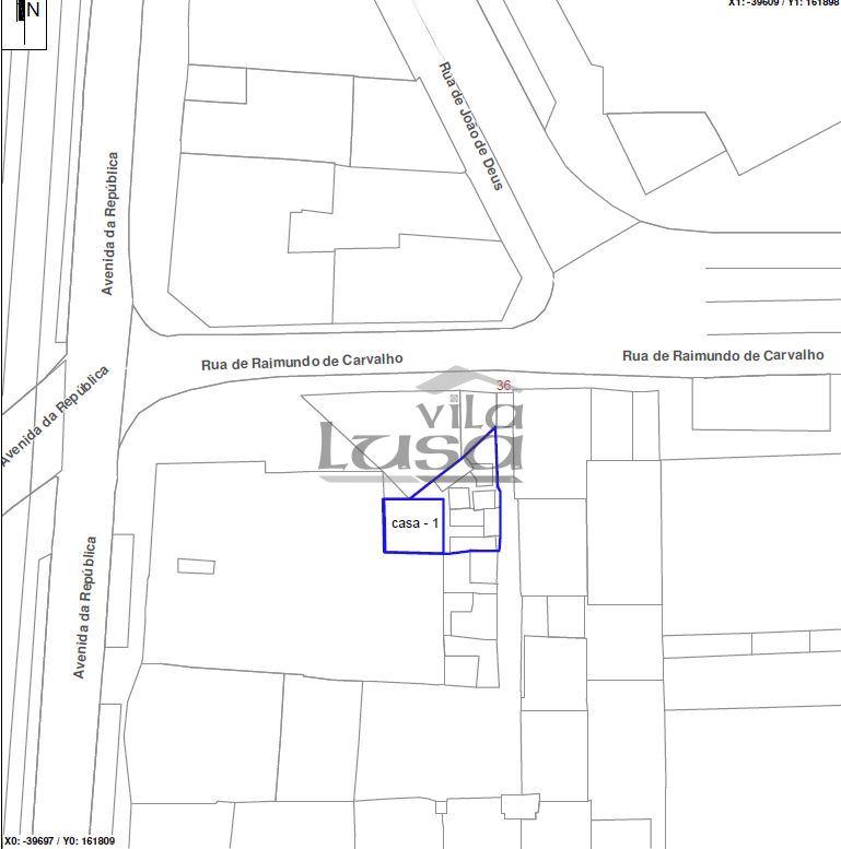 Moradia com terreno no centro gaia para recuperar