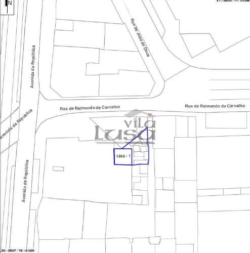 Moradia com terreno no centro gaia para recuperar