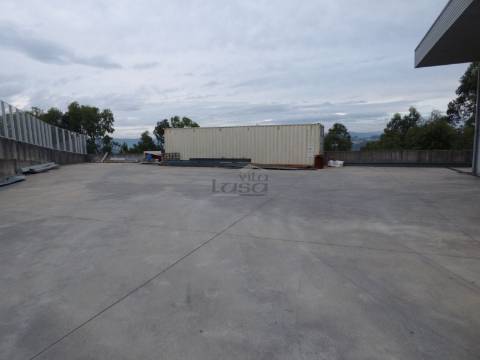 Armazém para Arrendamento  Olival, Vila Nova de Gaia; Acessos à EN222 e A32