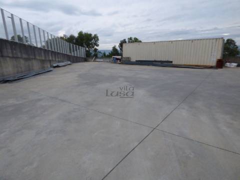 Armazém para Arrendamento  Olival, Vila Nova de Gaia; Acessos à EN222 e A32