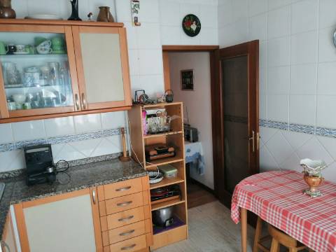 T2 em Rio Tinto (junto à confeitaria 15 de setembro)