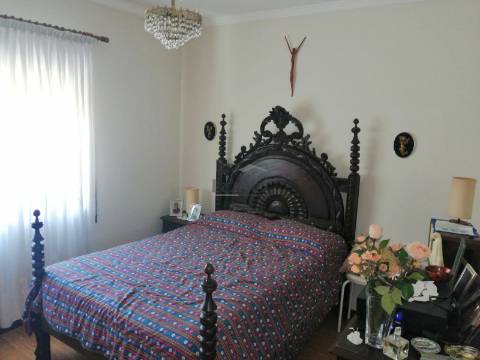 T2 em Rio Tinto (junto à confeitaria 15 de setembro)