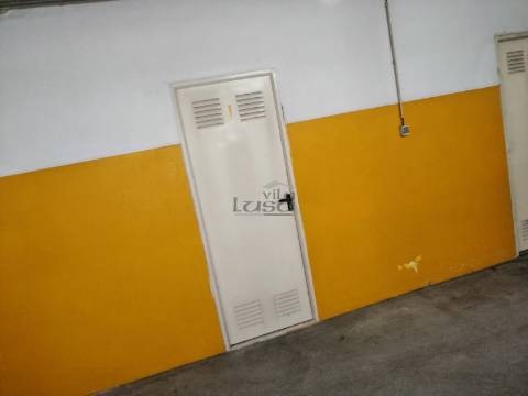 T2 em Rio Tinto (junto à confeitaria 15 de setembro)