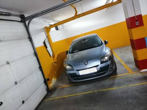 T2 em Rio Tinto (junto à confeitaria 15 de setembro)