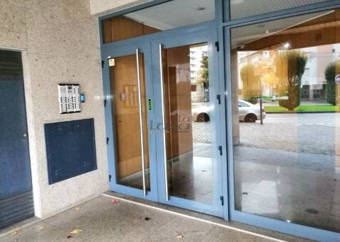 T2 (à Cidade Jovem) em Rio Tinto