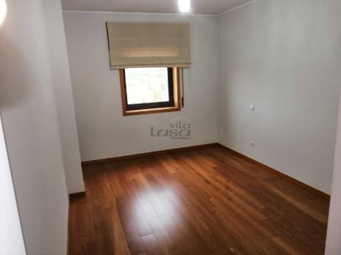 T2 (à Cidade Jovem) em Rio Tinto