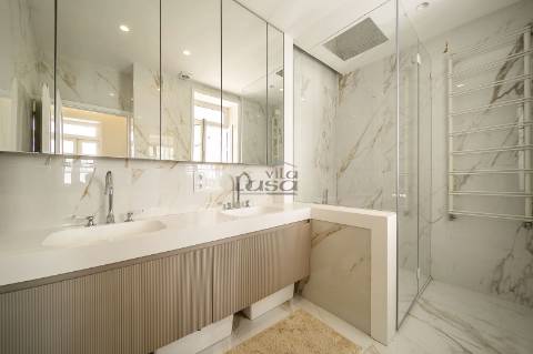 Linda Moradia T3 Renovada  Águas Santas, Maia