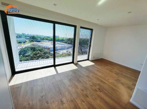 T0 ao Polo Universitário e Hospital de São João, Porto