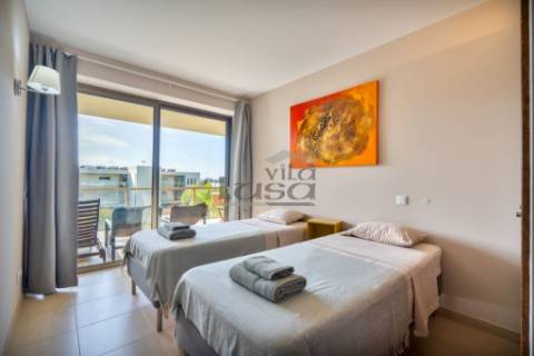  Magnífico apartamento T2 como novo na Praia da Rocha