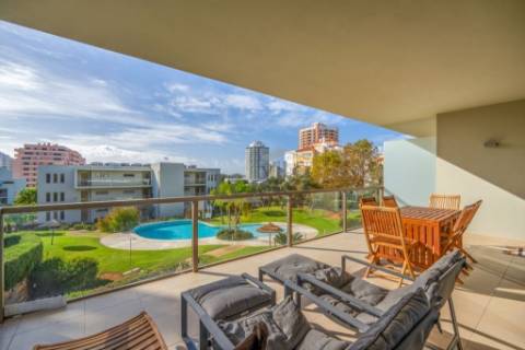  Magnífico apartamento T2 como novo na Praia da Rocha