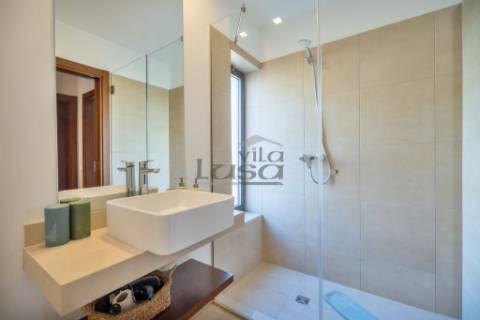  Magnífico apartamento T2 como novo na Praia da Rocha