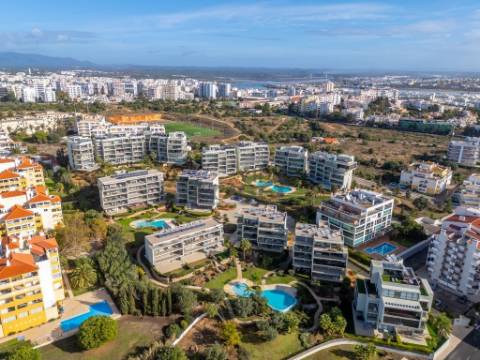  Magnífico apartamento T2 como novo na Praia da Rocha