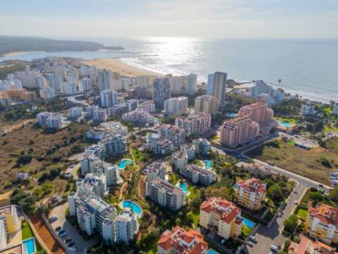  Magnífico apartamento T2 como novo na Praia da Rocha