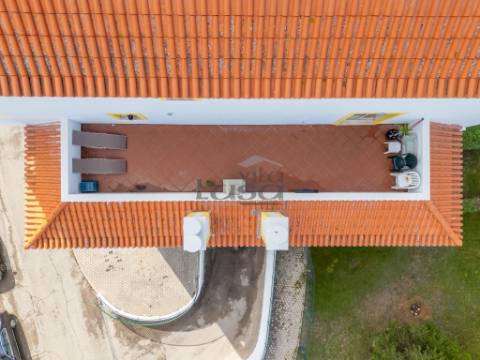 T2 Duplex 500m da areal da praia