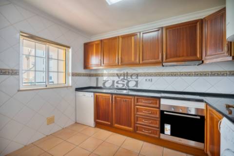 T2 Duplex 500m da areal da praia