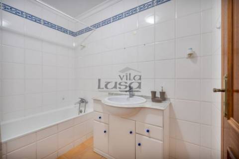 T2 Duplex 500m da areal da praia