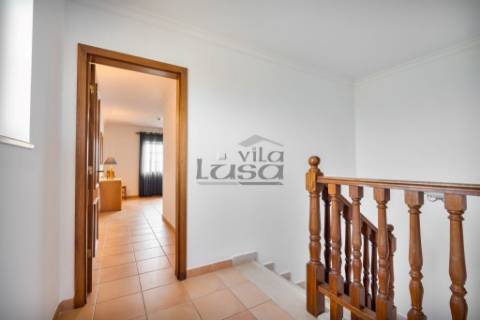 T2 Duplex 500m da areal da praia