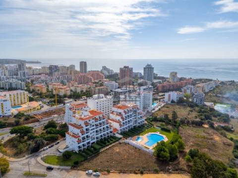 T2 Duplex 500m da areal da praia