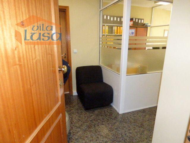 Escritório em Santo Ovídio à Estação de Metro 