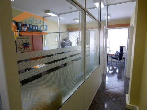 Escritório em Santo Ovídio à Estação de Metro 