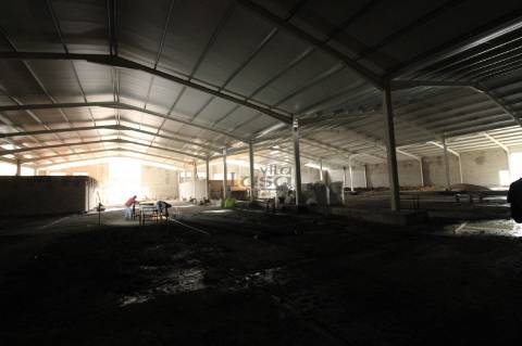 Armázem novo em Castelo de Paiva incerido em Parque empresencial 