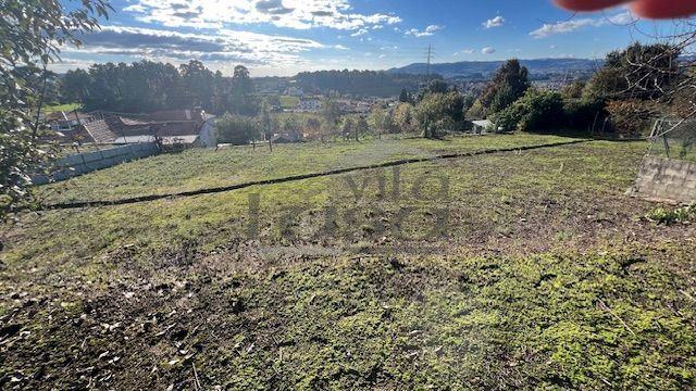 Moradia para Restauro em Caramos, Felgueiras.