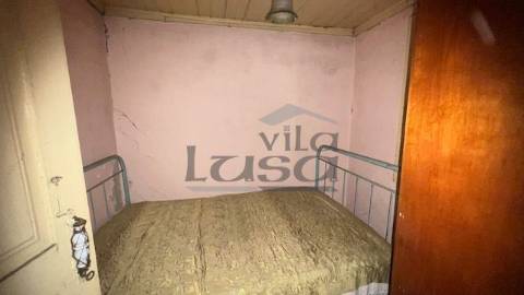 Moradia para Restauro em Caramos, Felgueiras.