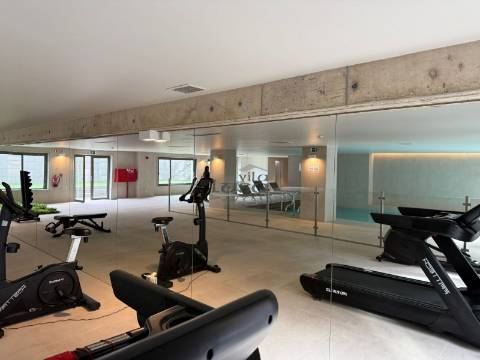 T1 Novo, totalmente mobilado no prestigiado edifício Antas Atrium, junto ao Estádio do Dragão