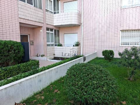 T2 em Rio Tinto (à estação da CP e estação do Metro da Campainha)