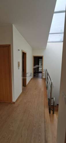 Moradia T3 + escritório (em condomínio fechado), em Frejufe/Maia.