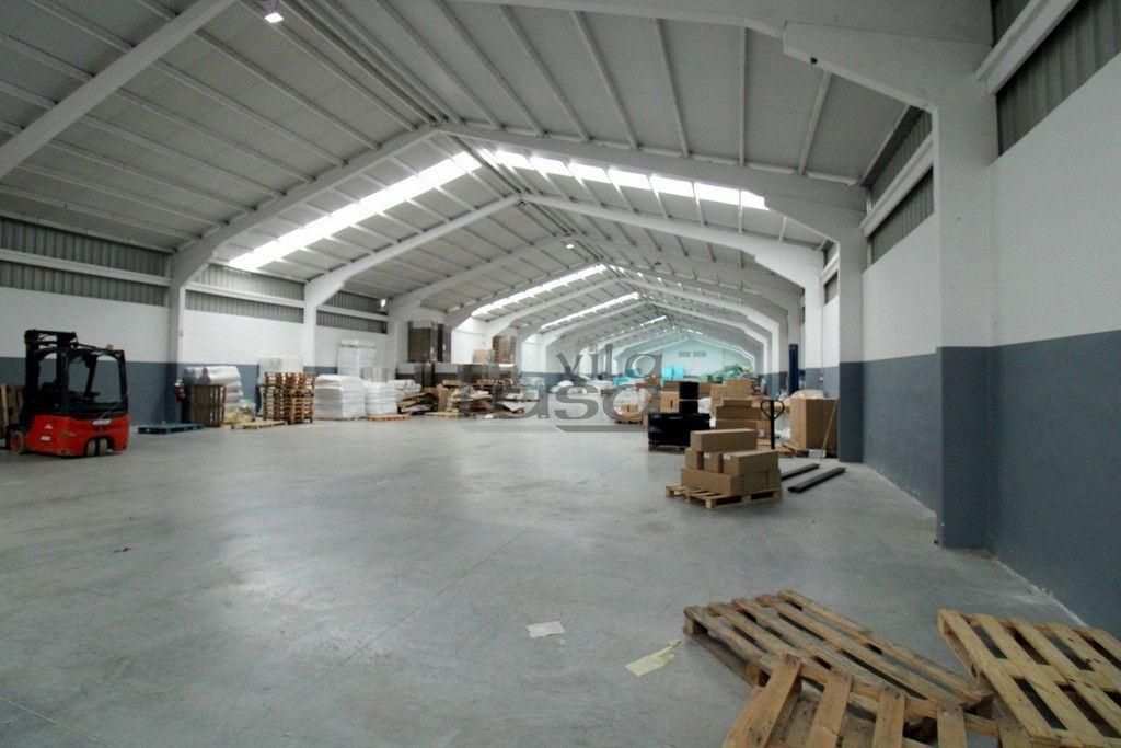 Armazém Rio Meão 1.700 m2 de área coberta + Logradouro e PT próprio 