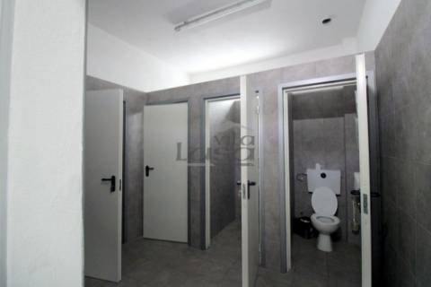 Armazém Rio Meão 1.700 m2 de área coberta + Logradouro e PT próprio 