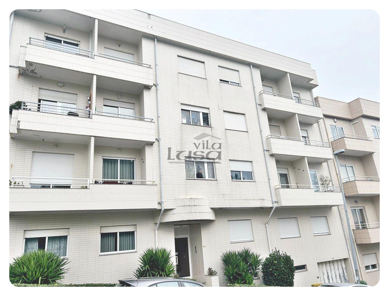 Apartamento T2 lugar de garagem varanda mobilado