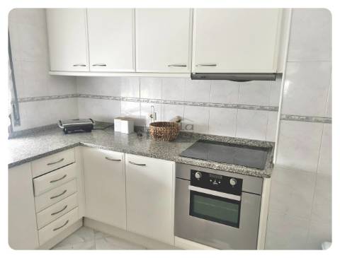 Apartamento T2 lugar de garagem varanda mobilado