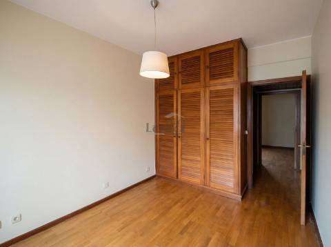 T2 + escritório no Passeio Alegre | Vista Rio | Foz do Douro